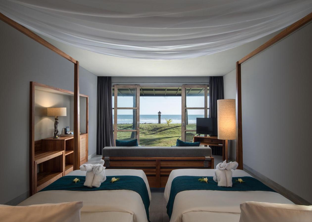 Umadewi Surf & Retreat Hotel Pulukan Luaran gambar