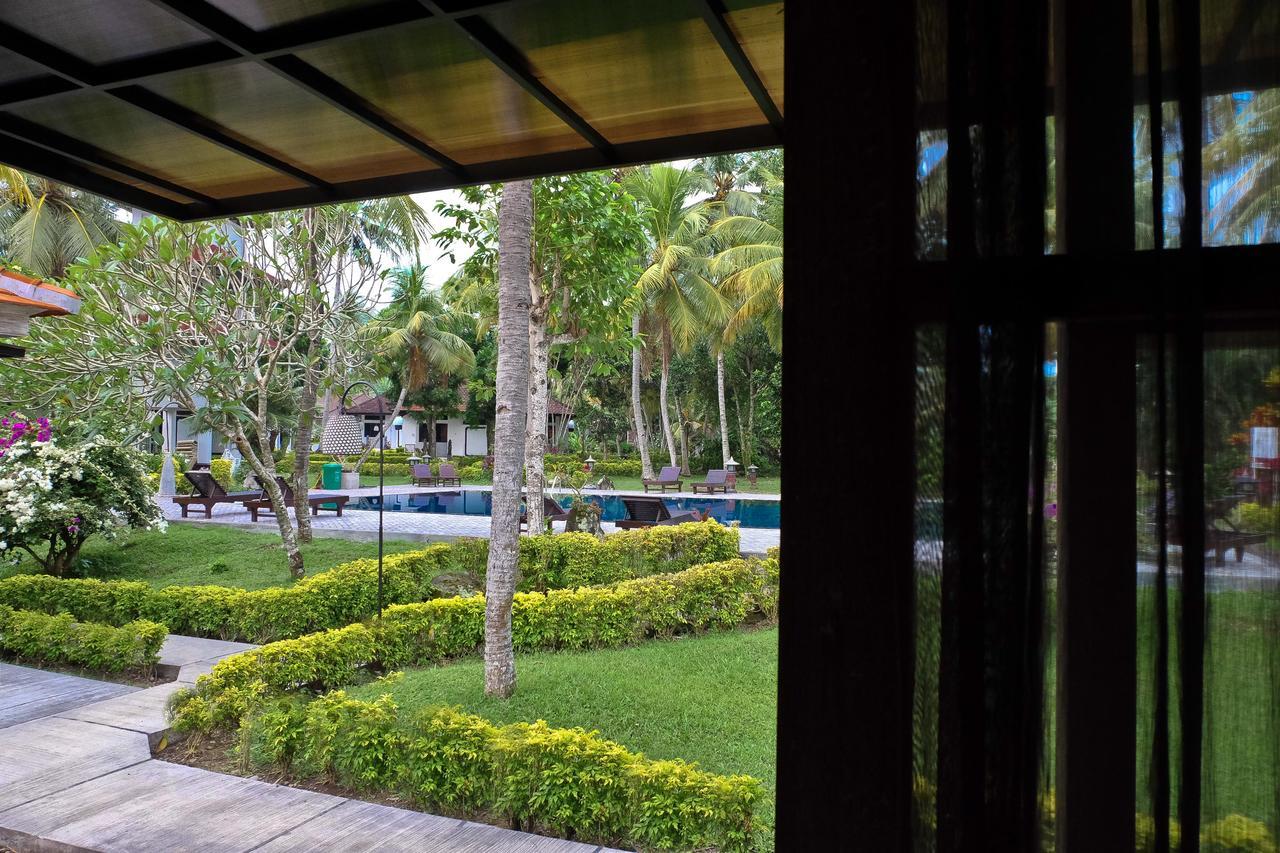 Umadewi Surf & Retreat Hotel Pulukan Luaran gambar